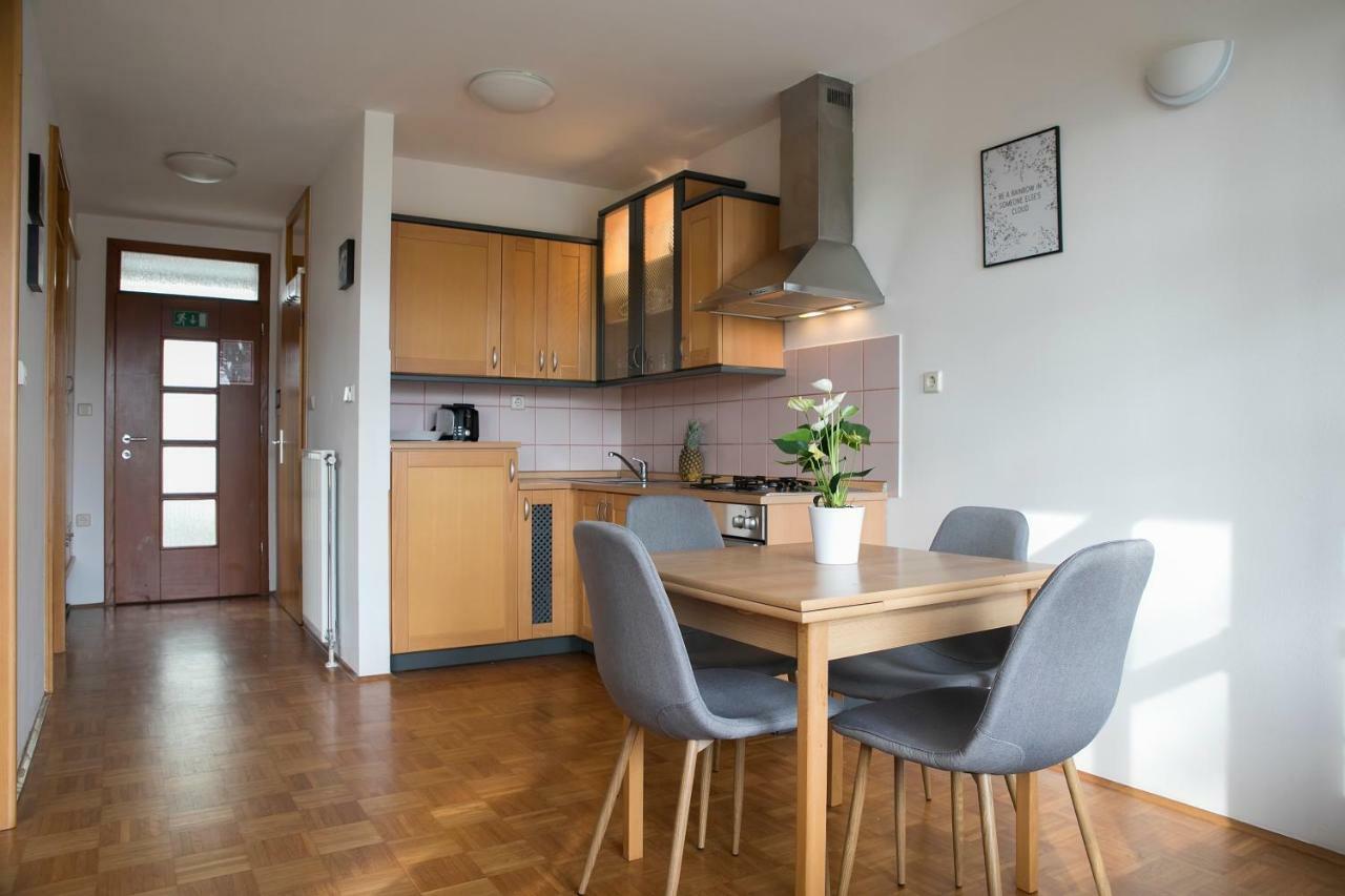Apartma Spelca Banovci Luaran gambar